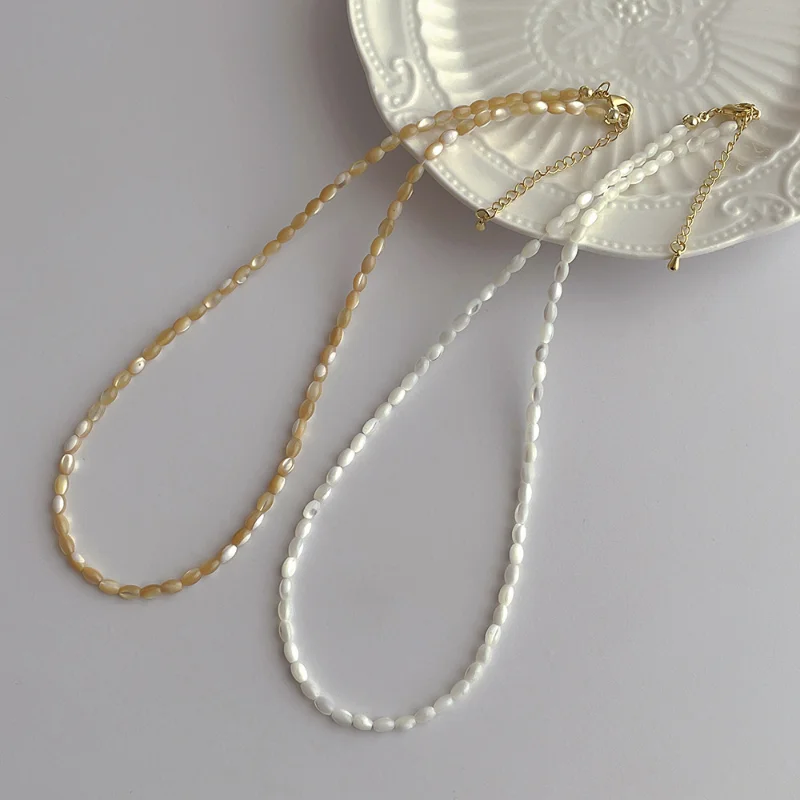 

ALLNEWME High Street White Brown Color Oval Natural Shell Chokers Necklaces for Women Strand Beaded Necklace Holiday Jewelry
