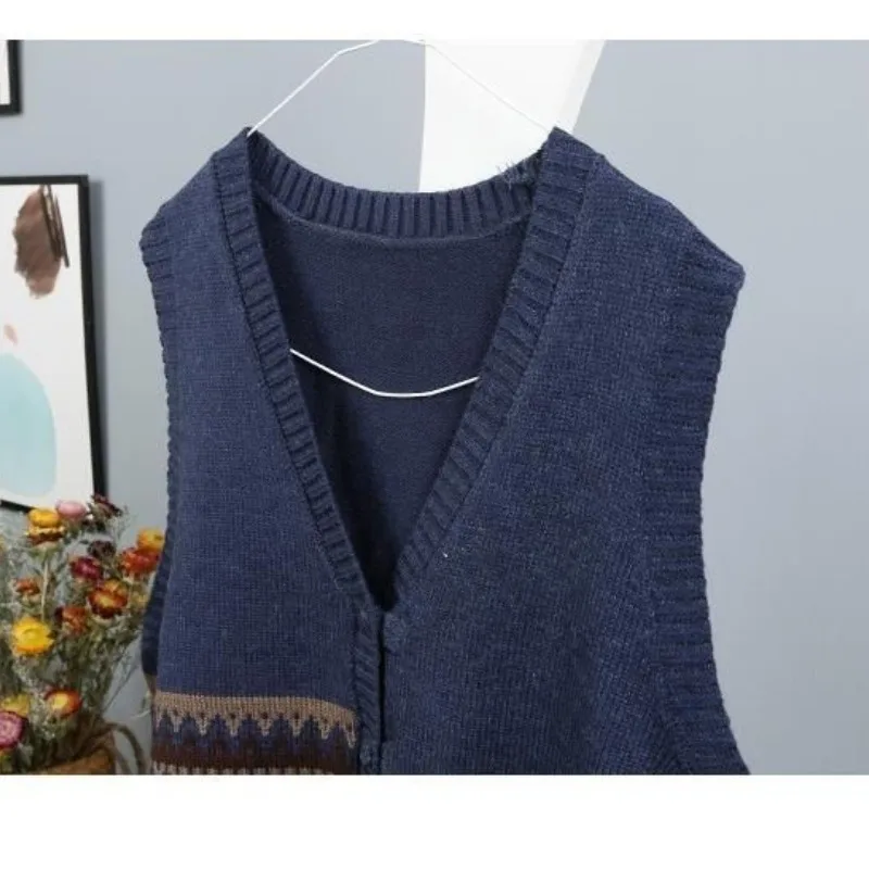 Autumn and Winter Women's V-neck Button Printing Pockets Sweater Cardigan Fashion Casual Elegant Commuter Sleeveless Vest Tops