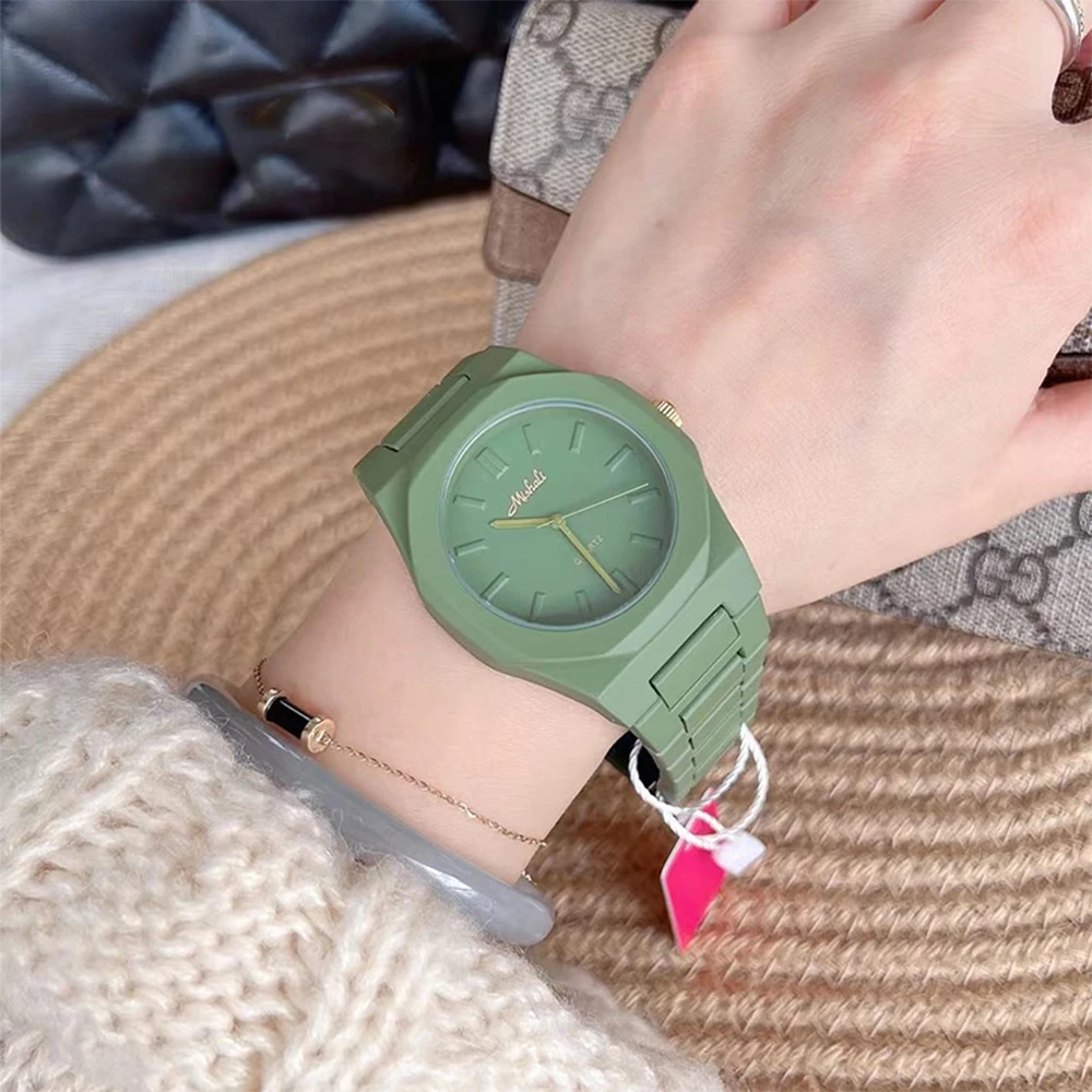 Free shippings Fashion Personality Colorful silicone strap quartz watch For women's girl watch  Jewelry accessories