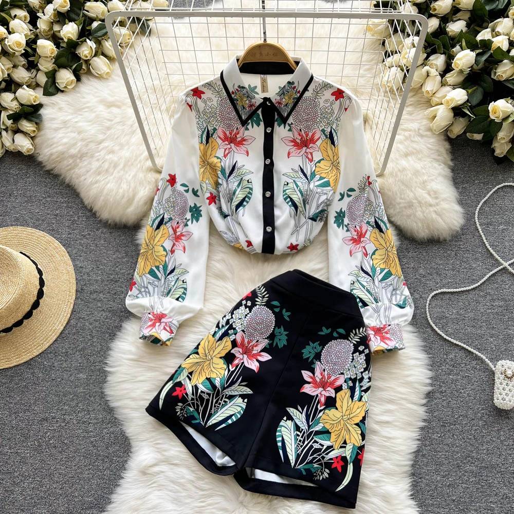 

Early Spring New Palace Retro Print Loose Long-sleeved Shirt Women's High-rise High-waisted Wide-leg Shorts Two-piece Suit