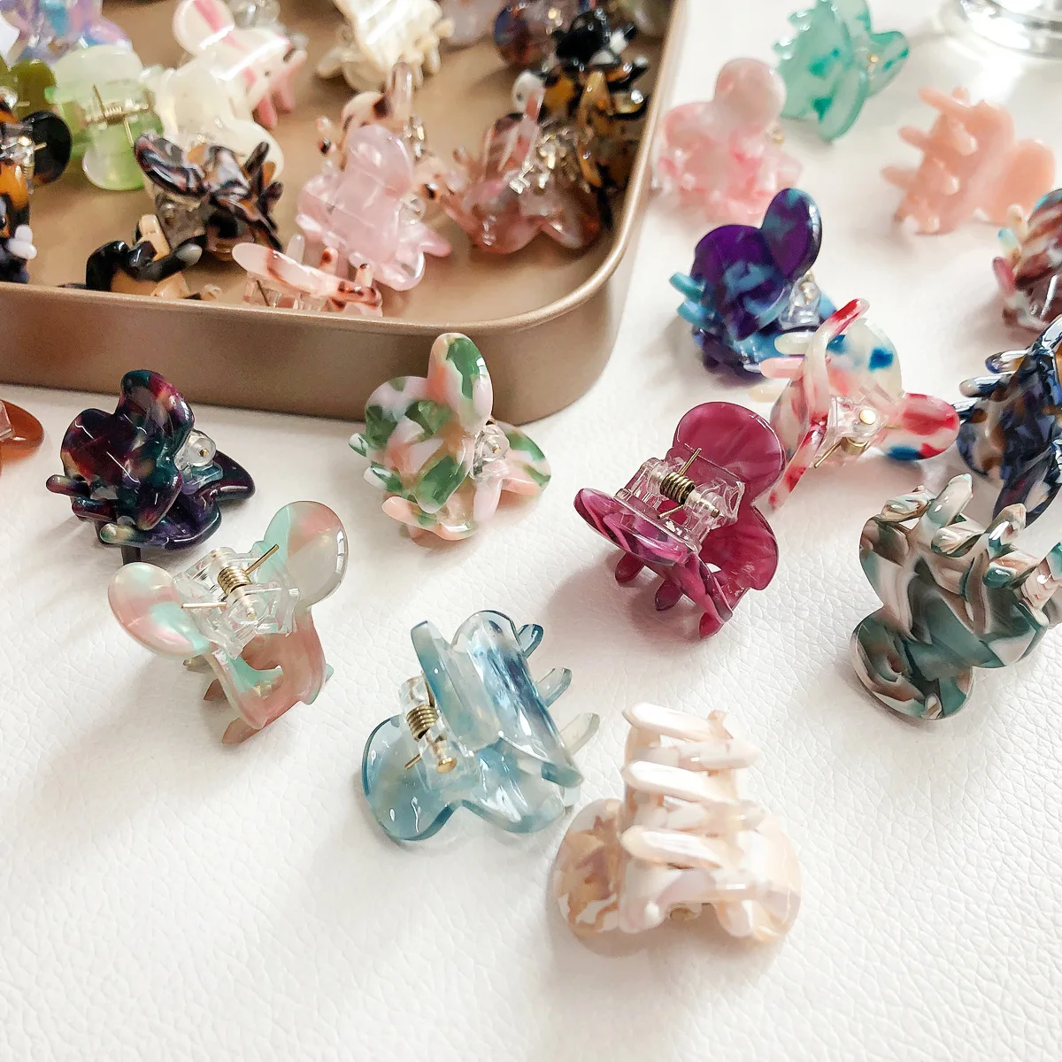 

Fashion Colorful Acetate Mini Claw Clip Children Girls Hairpins Barrette Crab Hair Clips Vintage Headwear Girls Hair Accessories
