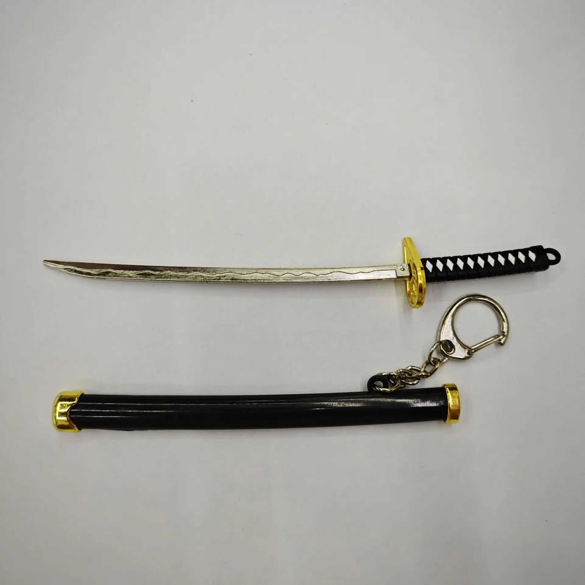 Toy Keychain Mini Samurai Knife Metal Weapon Sword Key Ring Model For Men