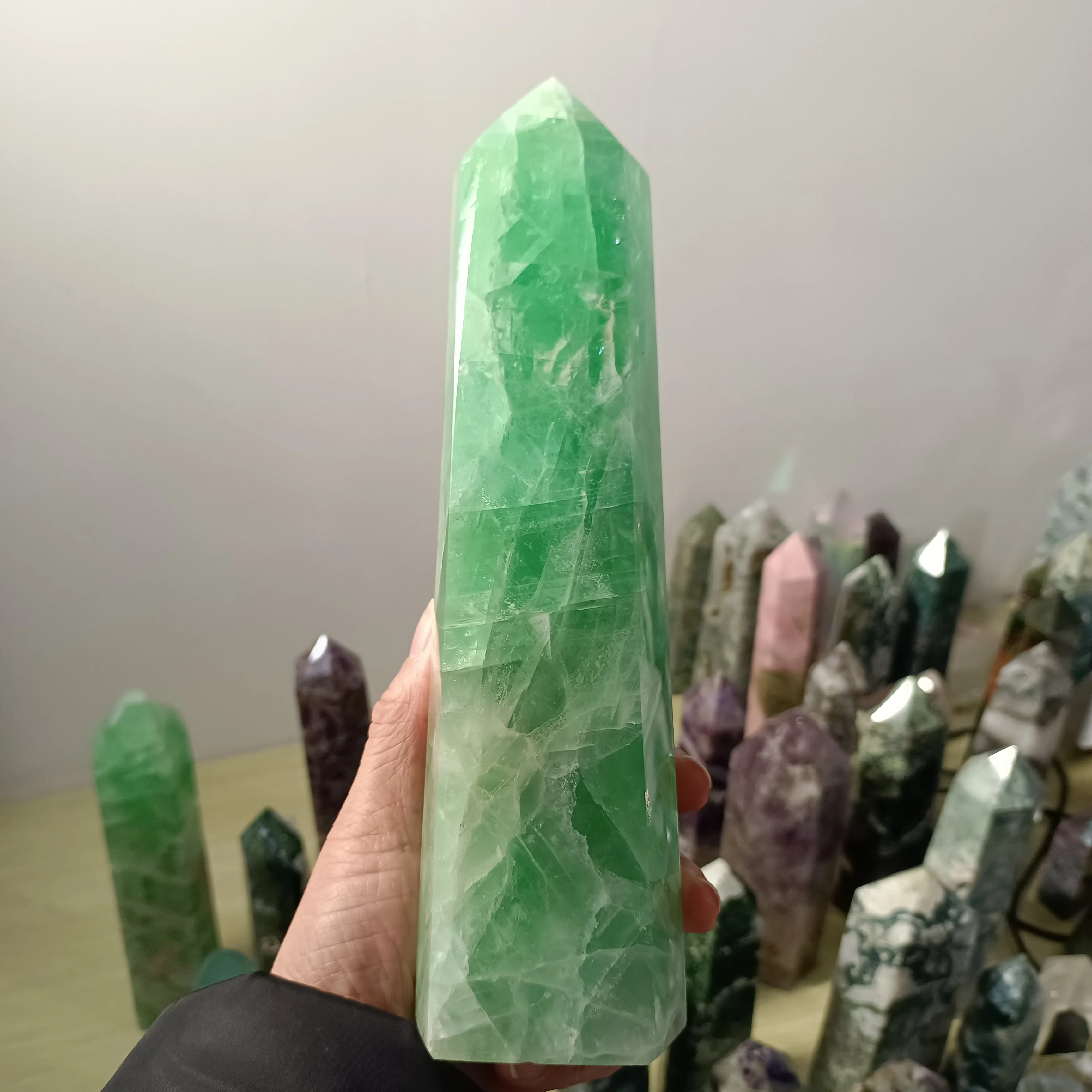 Huge Wand Natural Crystal Point Green Fluorite Tower Healing Stone Energy Ore Mineral Obelisk Home Office Degaussing Decor Gem 5