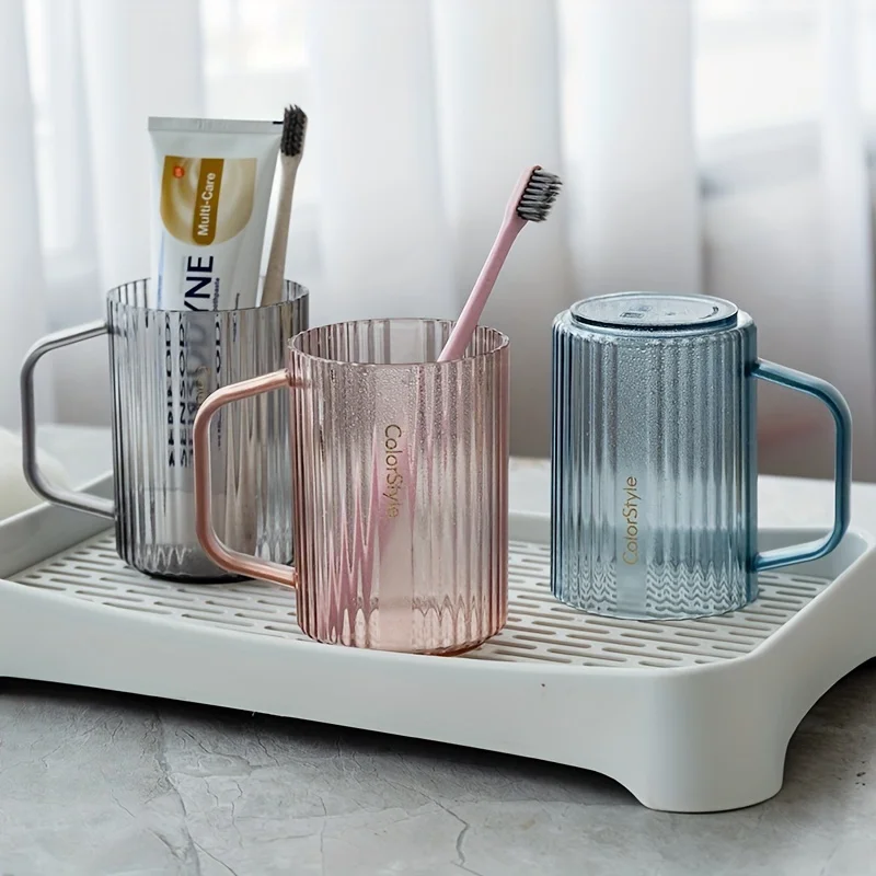 Bicchiere portaspazzolini minimalista da bagno con manico_voghion.com