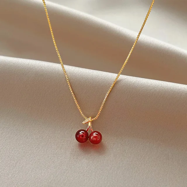 Colliers avec pendentif petit vin rouge cerise pour femmes, personnalité à la mode, fruits, chaîne dorée, bijoux de fête, cadeaux d'anniversaire 1