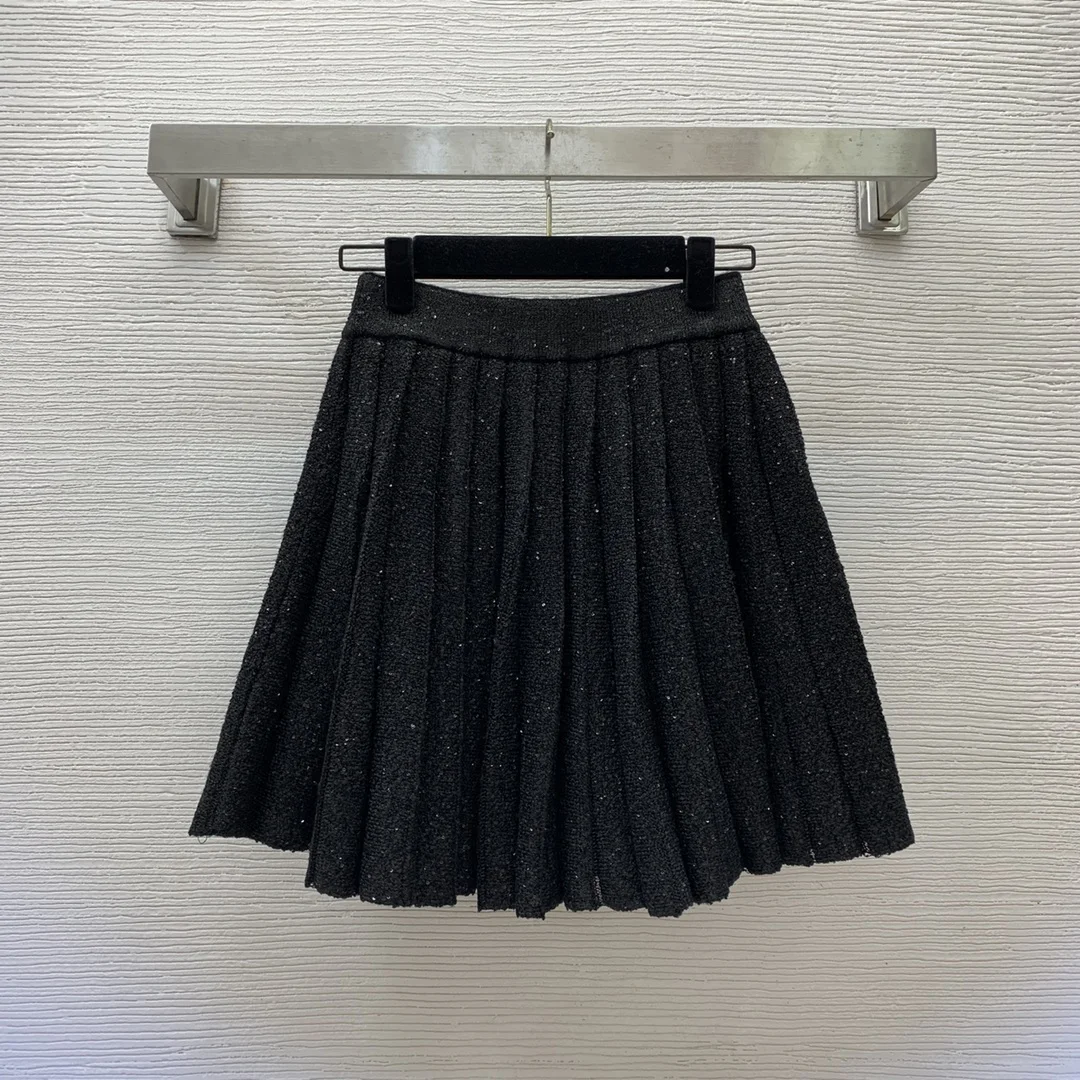 Рисунок 2 - Женский трикотажный комплект из бутика