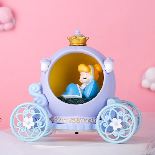 디즈니 호박 마차 공주 뮤직박스는 아기의 장식으로도 사용할 수 있는 야광 장식품입니다.