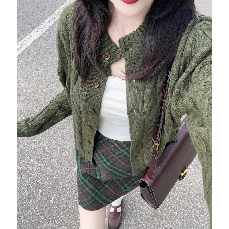 

Sen Vintage Green Fried Dough Twists Sweater Autumn Winter New Knitted Coat Top