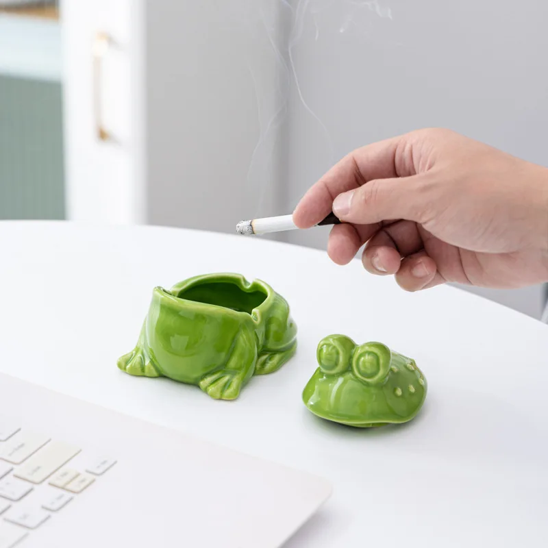 Ceramic Ashtray Cute Frog Ashtray Living Room with Lid Anti Fly Ash Ceramic Cigar Ashtray Decoration Chinese Home Decoration Tea Ceremony Pet