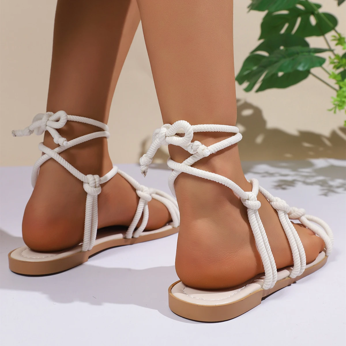 White Flat Heels Gladiator Sandals Women 2025 Weave Straps Beach Sandals Woman Plus Size 43 Lightweight Summer Outdoor Shoes