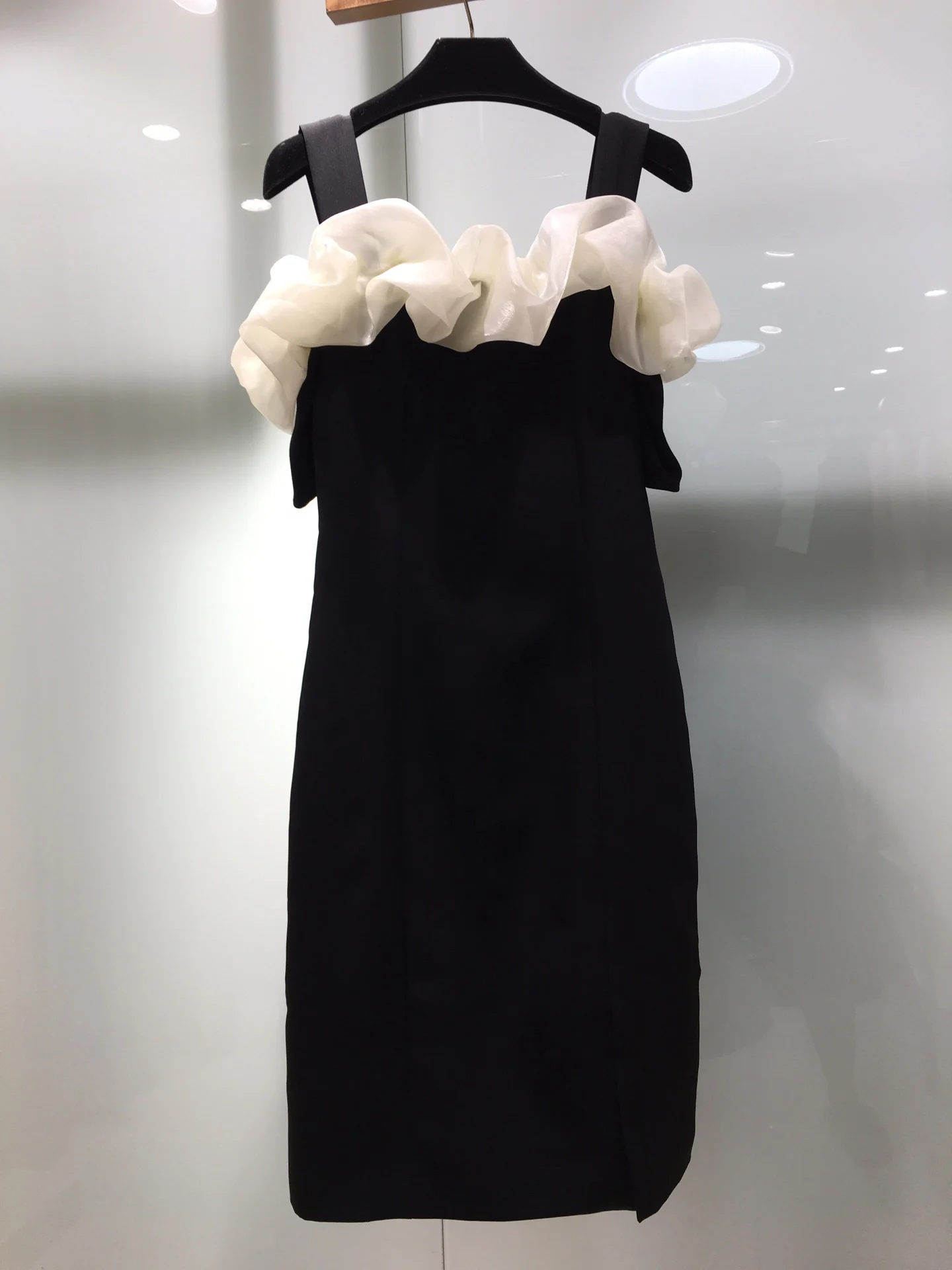 

Spring new small sexy strapless long dress version of the upper body slimming