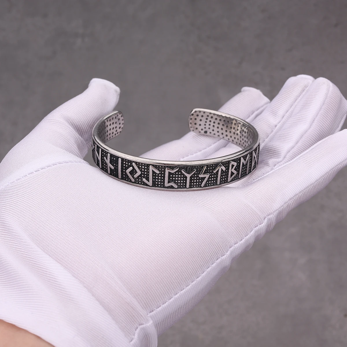 Edelstahl-Armreif für Frauen, Vintage-Wikinger-Rune-Amulett-Armband, Schmuck, skandinavischer Punk, Hip-Hop-Handgelenk, Geschenk für Mädchen – Detail 10