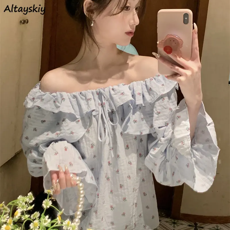 

Блузка женская с воротником-лодочкой, нежная шикарная блузка с цветочным принтом, с расклешенным рукавом, с оборками, в французском стиле, милая простая Весенняя мода