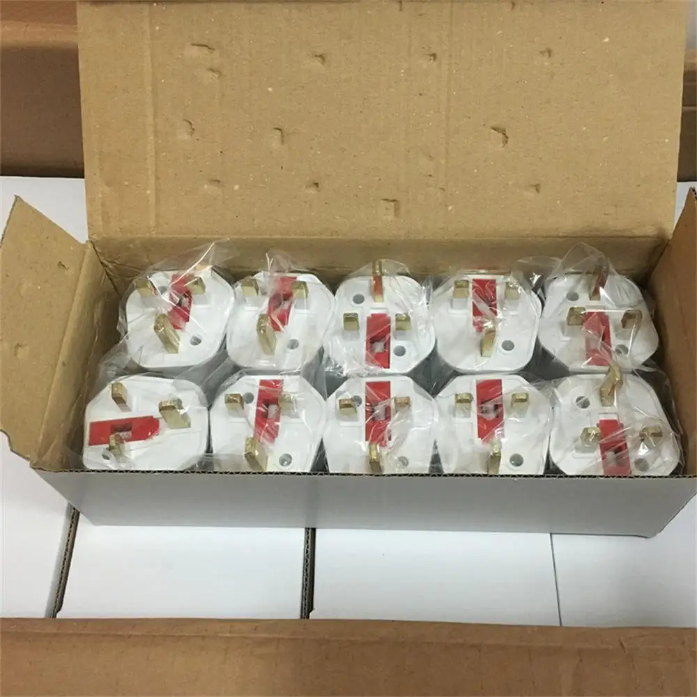 Plug Adapter Multifunctional EU To UK 2 Pin Socket Travel 250V 13A Dubai Singapore Universal