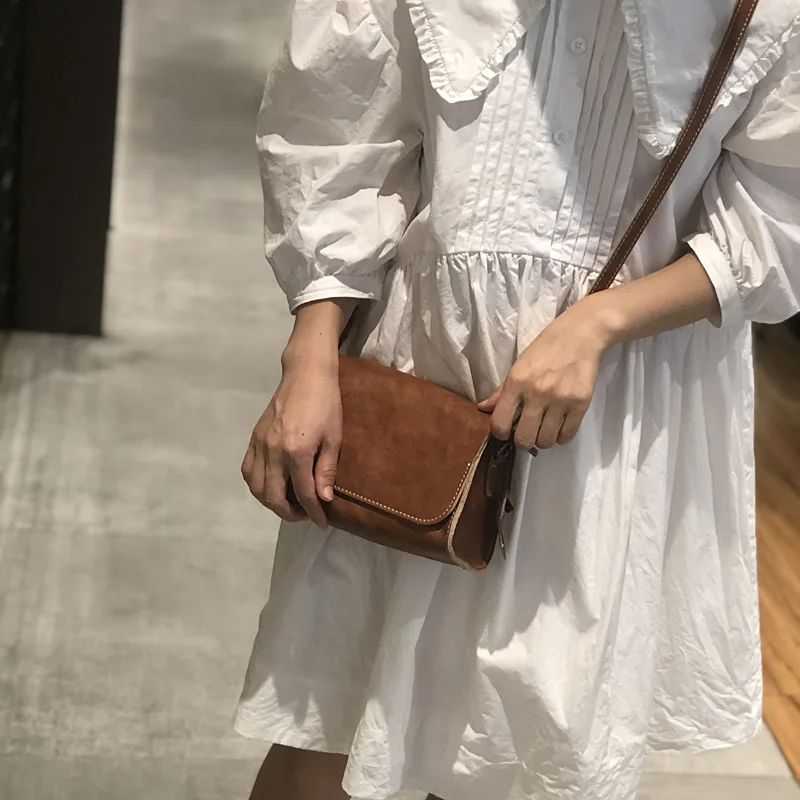 

2023 New Women's Casual Leather Shoulder Bag Crossbody Bag Simple and Fashionable Flip Top Layer Cowhide Bag