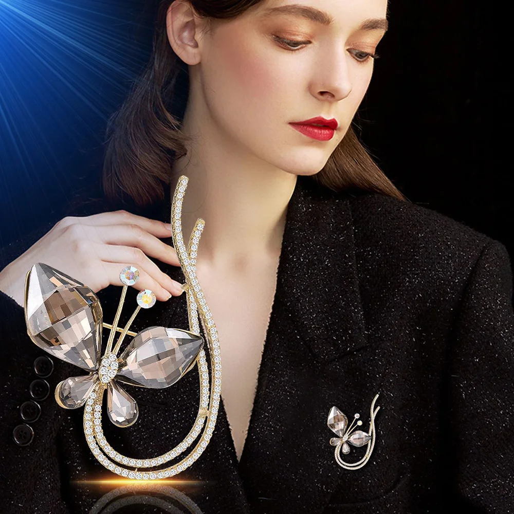 Luxury Crystal Butterfly Brooches For Women Rhinestone Elegant Fashion Animal Brooch Pins Dress Suit Accessories Jewery Gifts