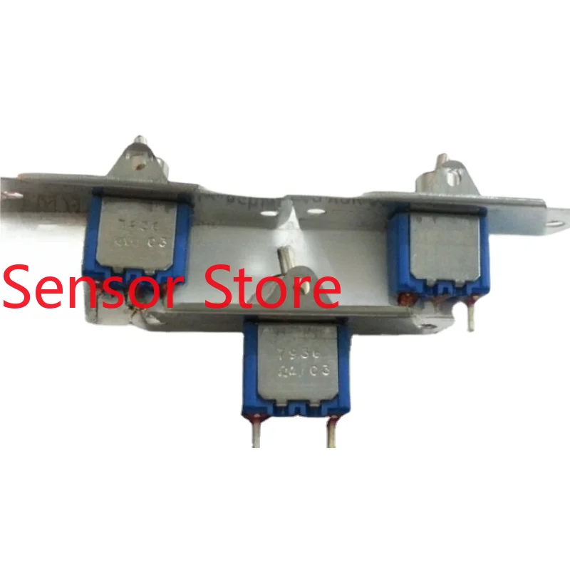 

10PCS 3-pin 2-speed Rocker Boat Switch With Fixed Hole Button 7936AB