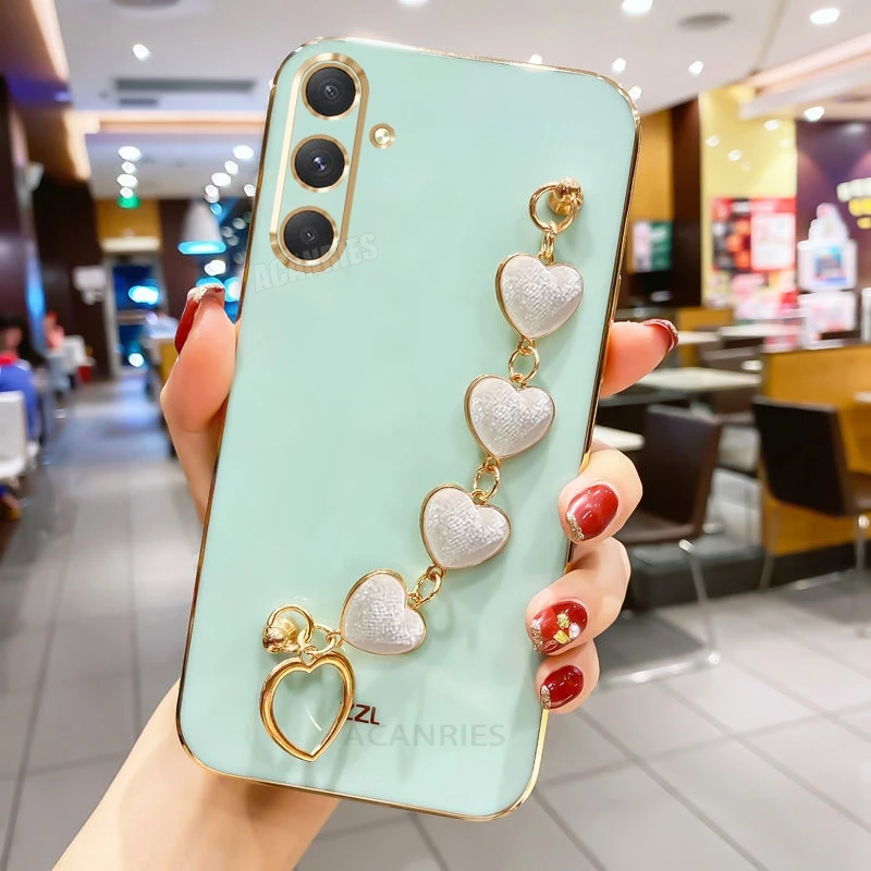 Love Heart Bracelet Luxury Chain Cover - Plating Case Design