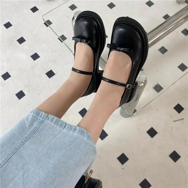 스퀘어끈나시