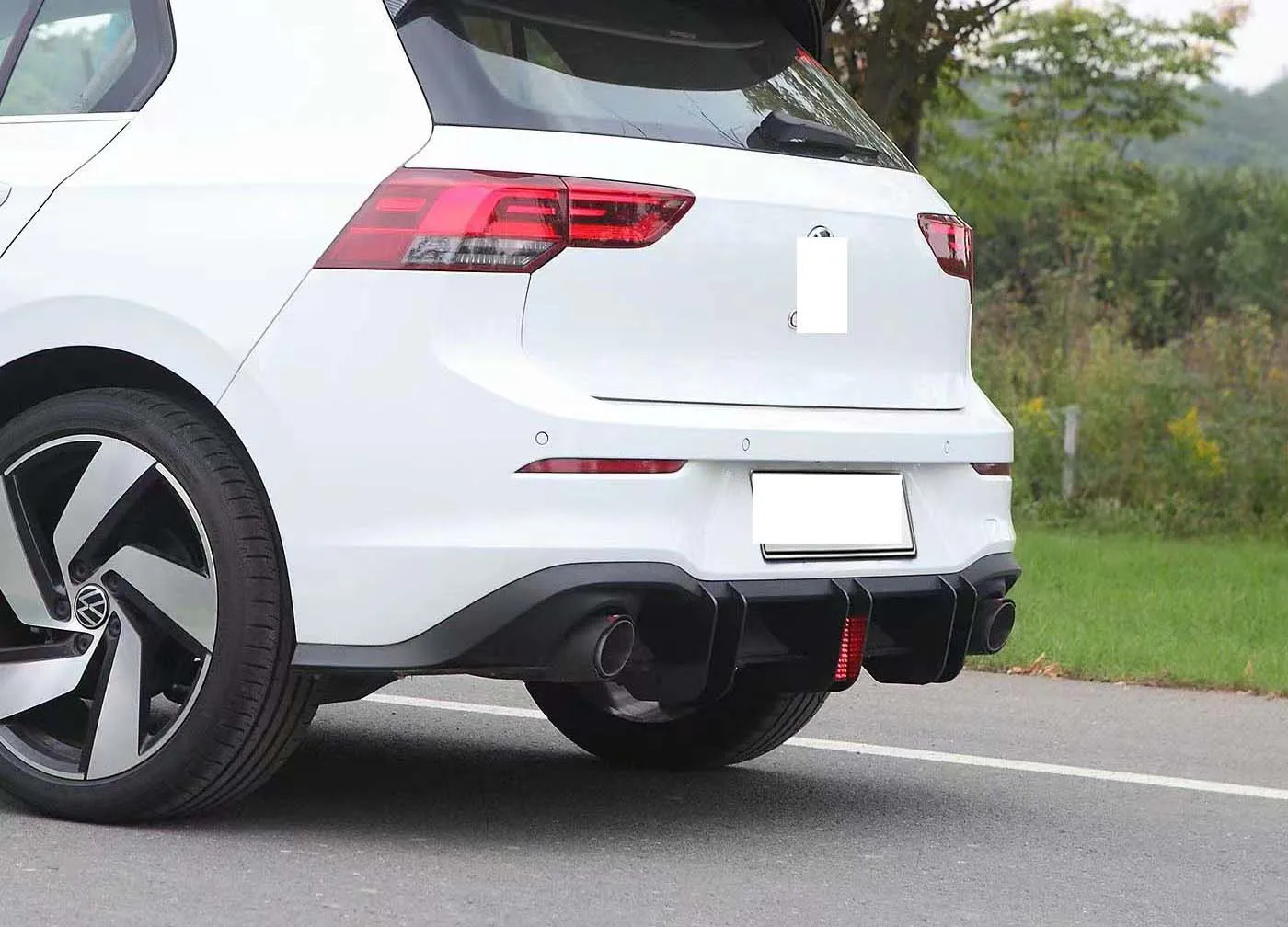 For to VW Golf 8 GTI/Normal Pro/Rline Add MAX Style Rear Diffuser Extension With Stop Led Light Golf 8 Rear Bodykit