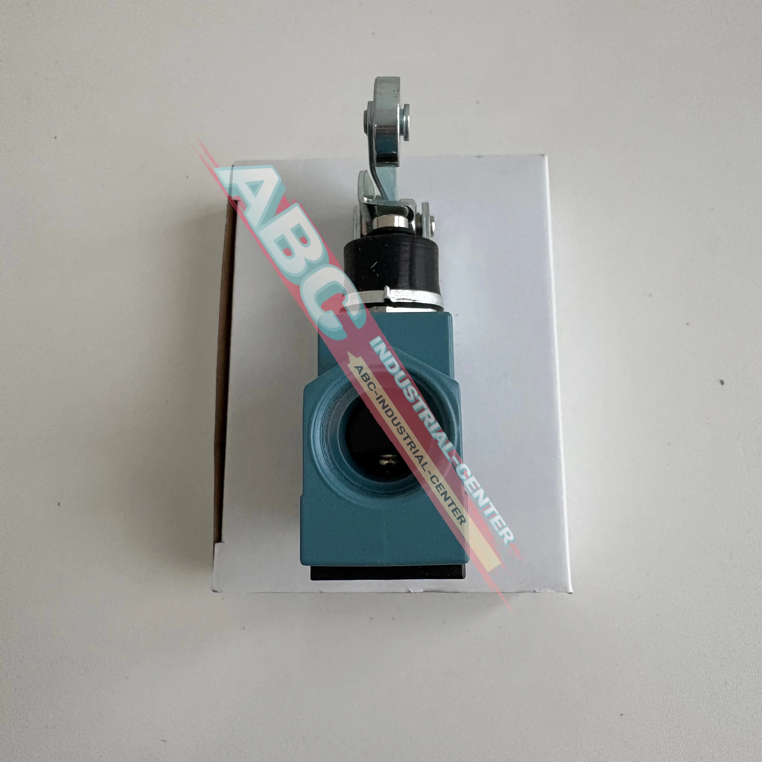 BZE6-2RQ2 리미트 스위치 새 제품(박스 포함)