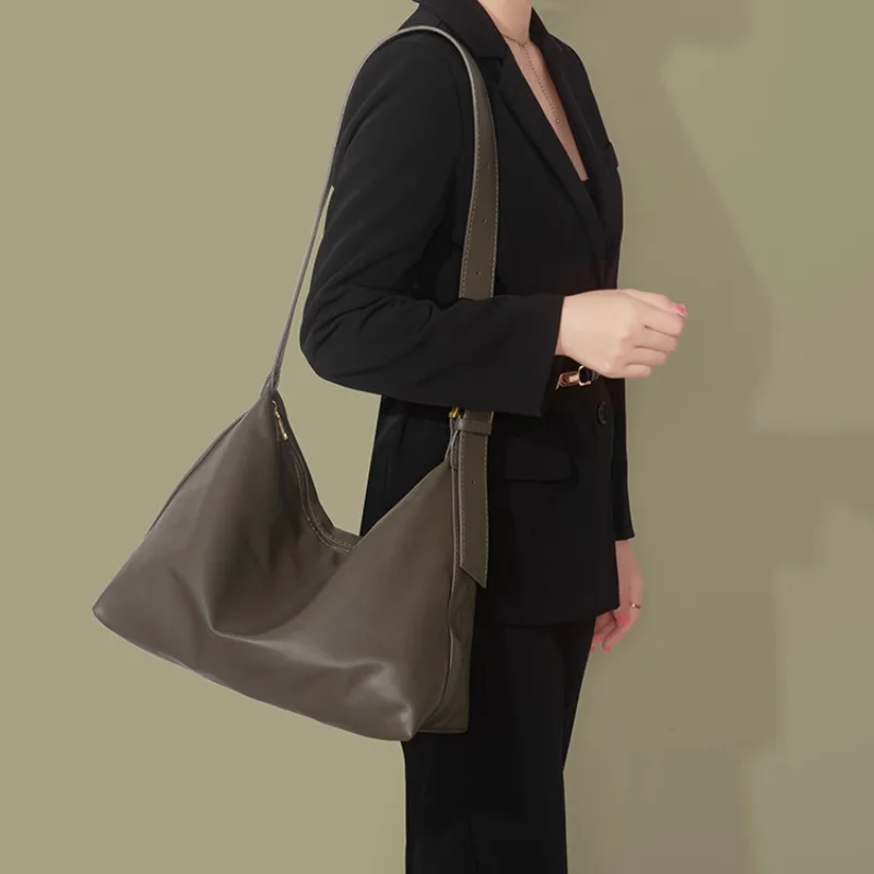 

2023 зимняя новая простая модная женская однотонная фотосессия для женщин