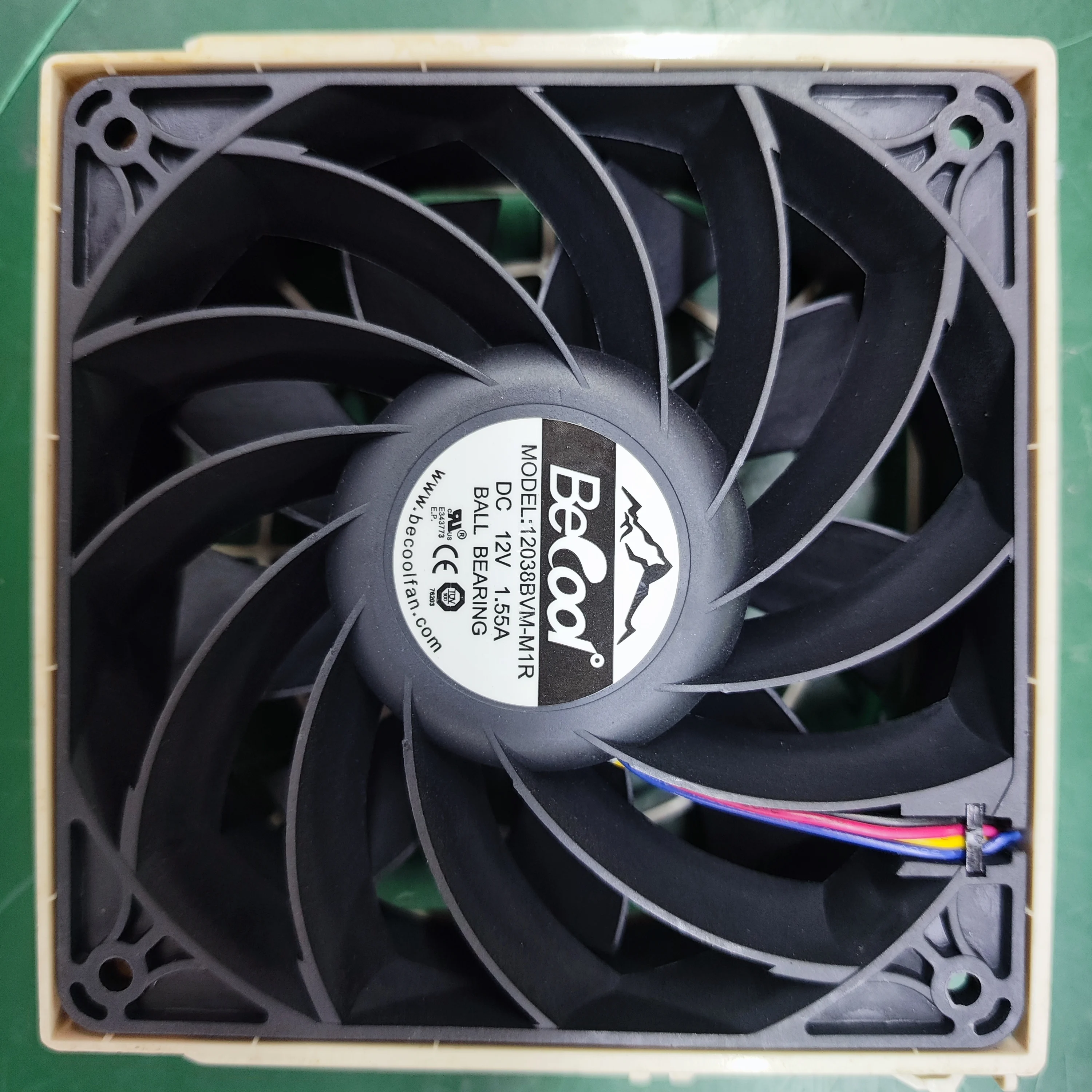 

Новые Высокоскоростные Вентиляторы 12038 12 см для нашего 3U 4U Hotswap Server чехол