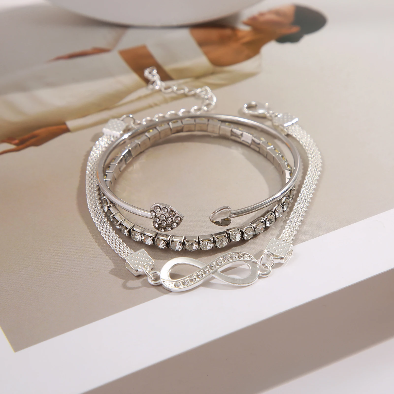 2023 Trendy Geometric Link Chain Bracelet Set for Women Rhinestones Gold Color Heart Open Cuff Bangle Boho Party Girls Jewelry