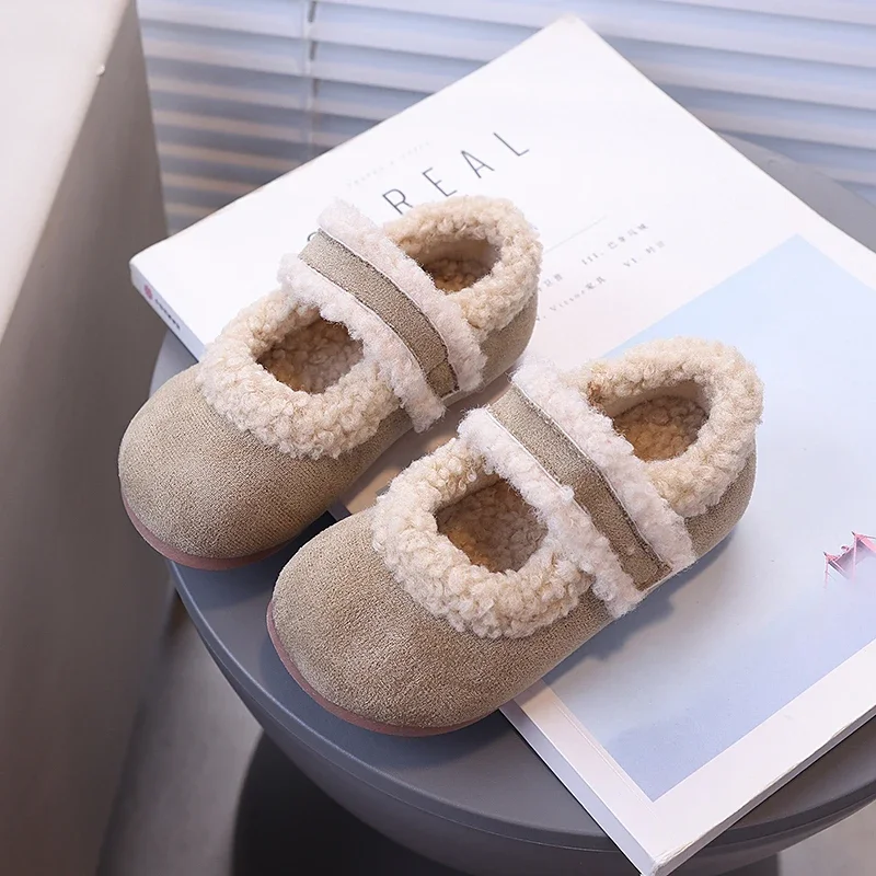 Kids Princess Shoes Round Toe Soft Sole Girls Flat Shoes with Fur Cute 2025 Winter New Children Warm Shoes Non-slip Temperament