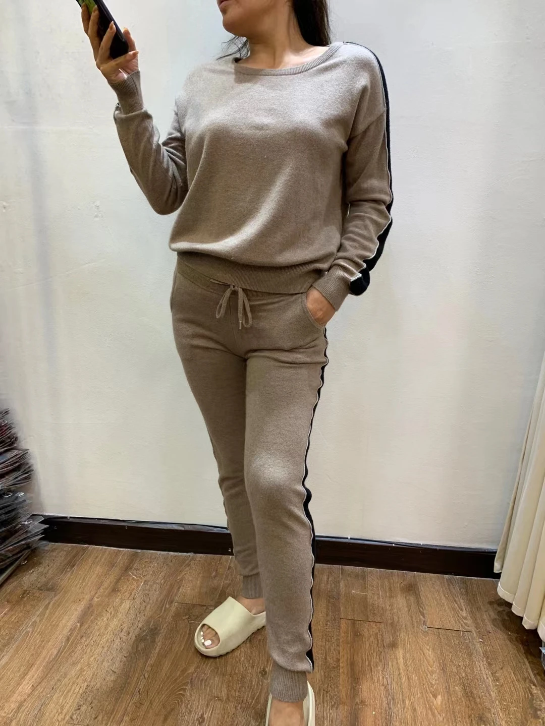 

2022 O-neck Wool New Time-limited Sale Women Two Piece Outfits Knitted Cashmere Suit Fashion Knit Pullover Casual Trousers Set