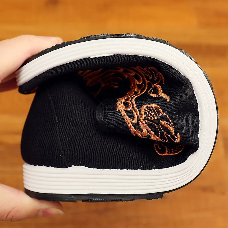 Vintage Chinese Kung Fu Shoes Old Beijing Breathable Embroidery Retro Mens Casual Shoes Yellow Black Dragon Chinese Flats
