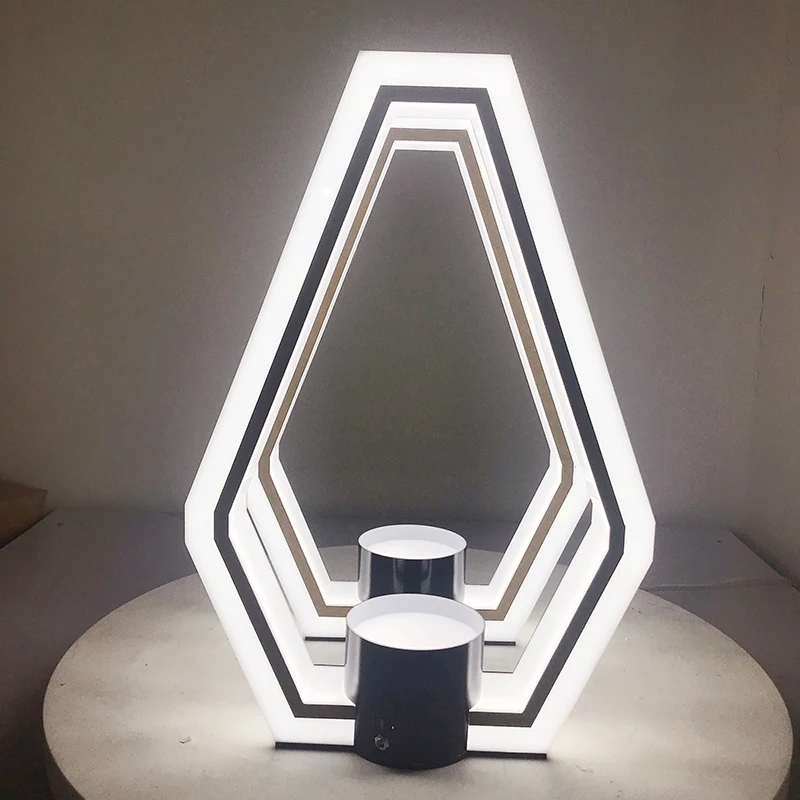 Rechargeable Chrome Chandon Champagne Bottle Presenter Glorifier Display