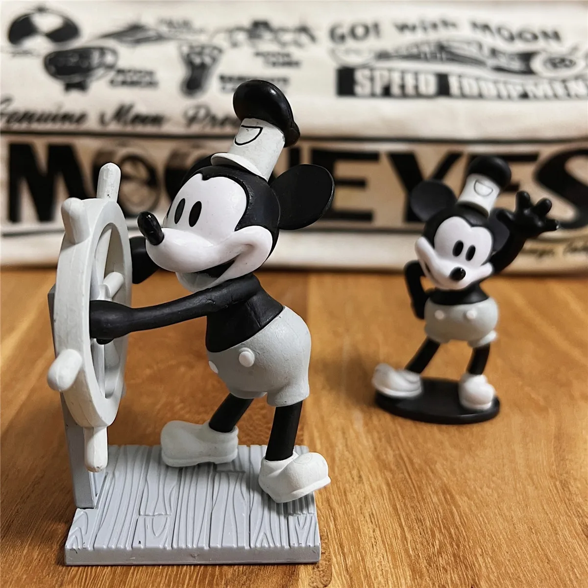 Disney Steamboat Willy Mickey Mouse Anime Figure Model Toys Cake Decorazione Desktop Bambole Da Collezione Giocattoli Regali Per Bambini