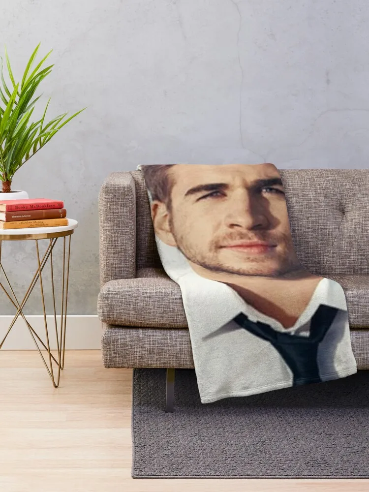Liam-Hworth   Ÿ ,  