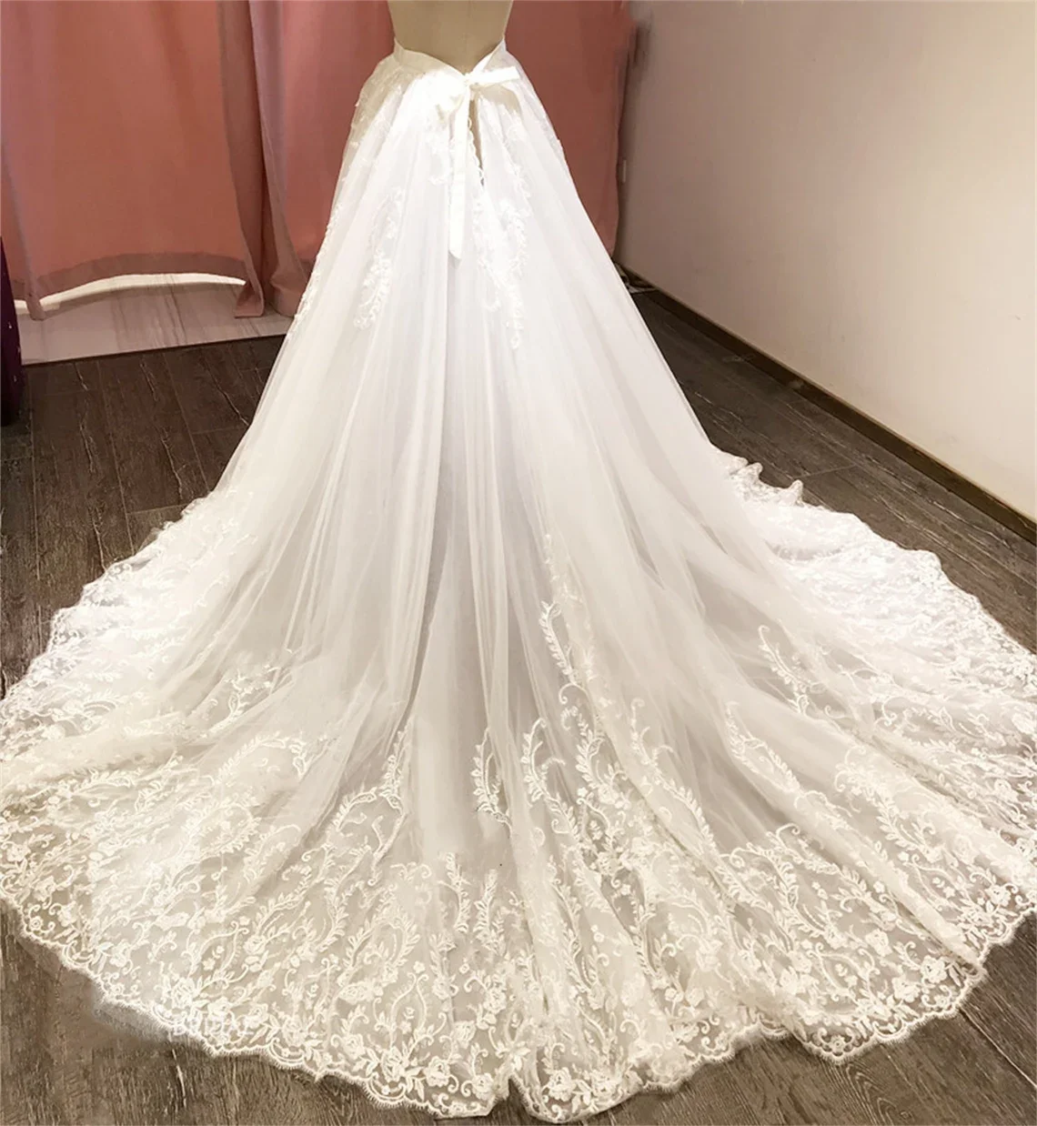 

Real Image Soft Tulle Detachable Skirt Train Wedding Lace Appliques Edge Removable Petticoat For Dresses Bridal Overskirt Custom