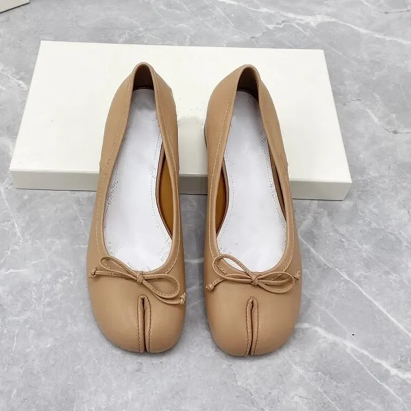 European and American 2023 spring new split toe single shoe women's middle heel leather shallow sheep's skin pig's hoof shoes