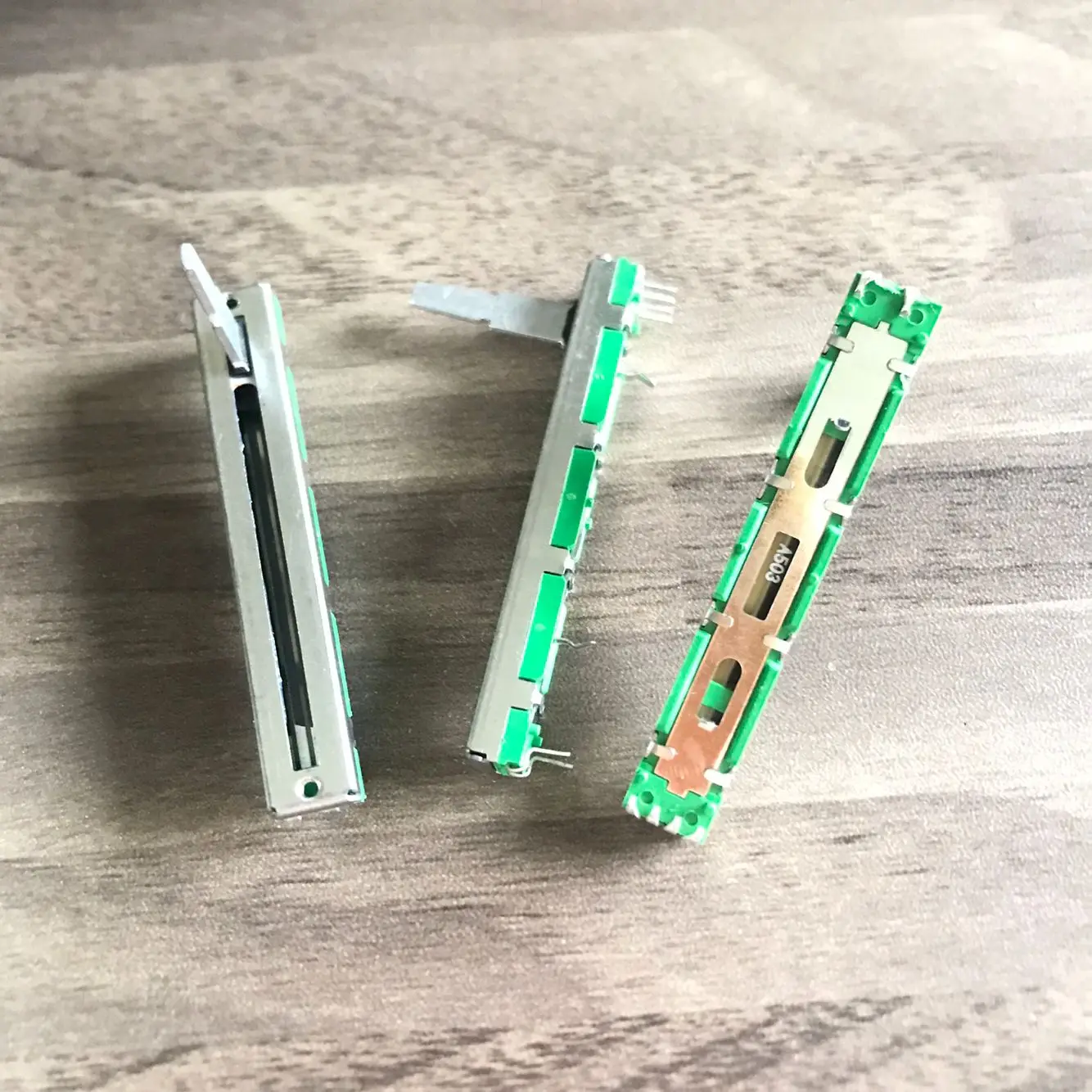 5pcs 60MM 6cm double A20K A20KX2 A50K A50KX2 B20K B20KX2 mixer fader volume potentiometer fader A203 B203 20MM handle
