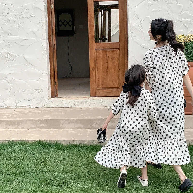 

Mommy and Me Polka Dot Short Sleeve Loose Dress Like Mother Like Daughter Summer Same Dresses 2024 Mom and Girls Clothes Equal