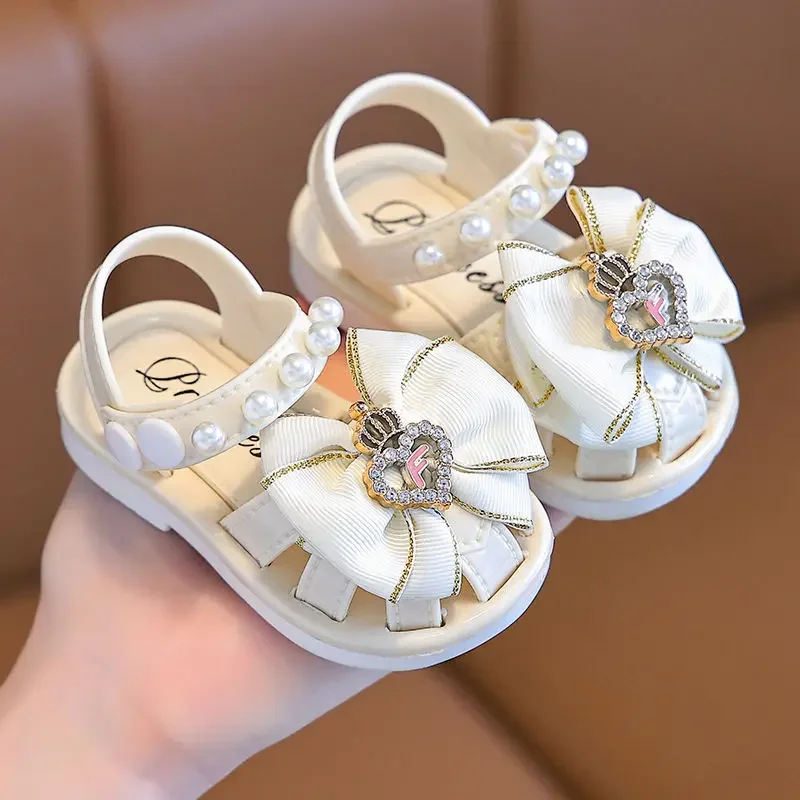 Summer Aged 0-3 Cute Bow Rhinestone Crown Style Baby Girls Non-Slip Soft Children Toddler Kids Covered Toes Sandals