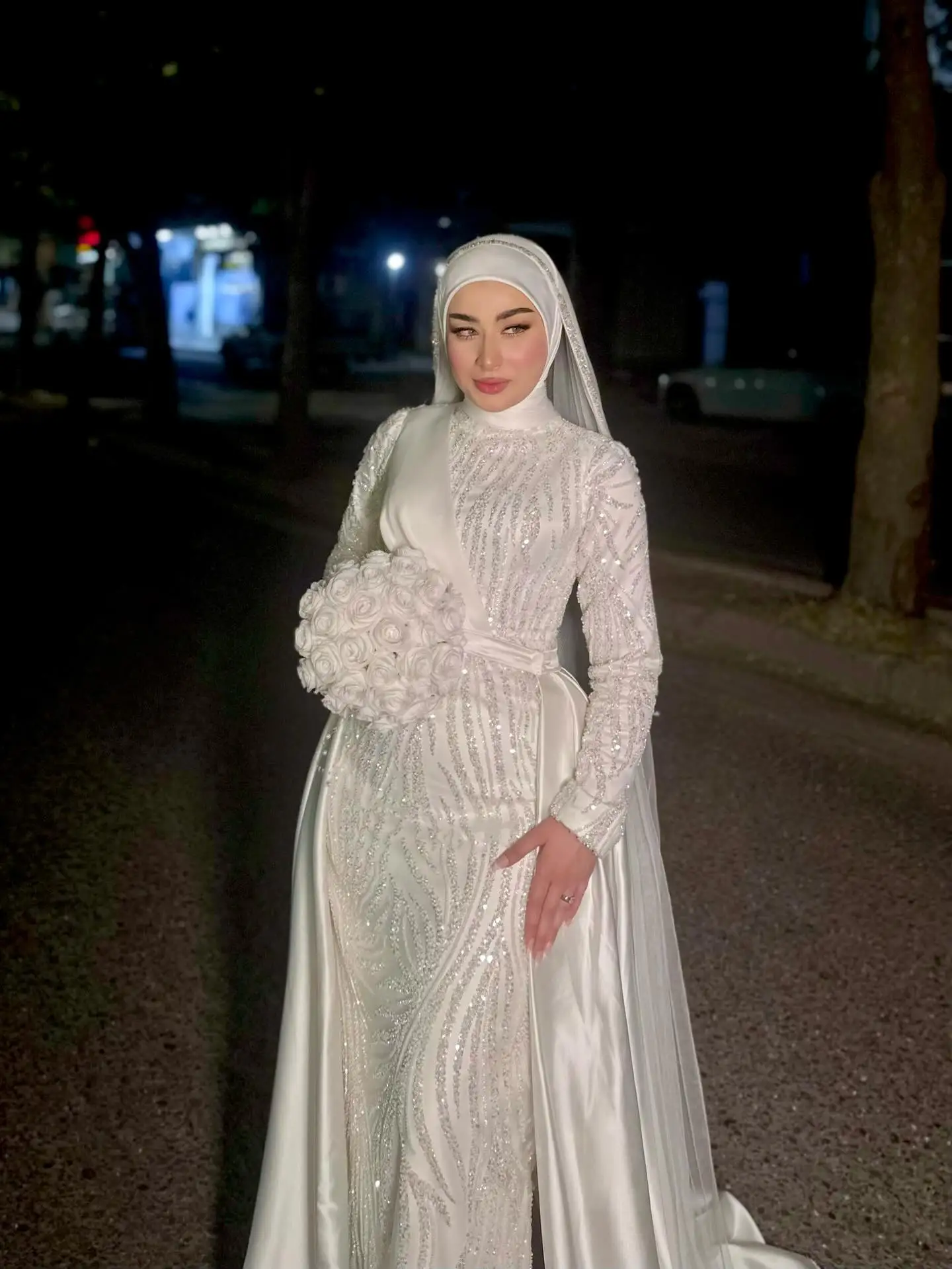 Customized Beading Muslim Wedding Dress with Detachable Train High Collar Long Sleeve Hijab Bridal Gown Mermaid robe de mariage