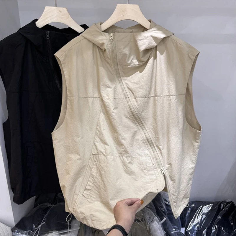 Large size design, diagonal zipper, sleeveless hooded vest, men's and women's loose and thin summer ruffled  jacket