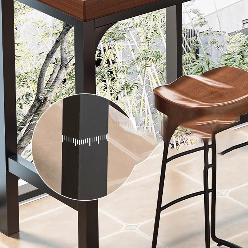 Рисунок 6 - Настенный обеденный стол для напитков