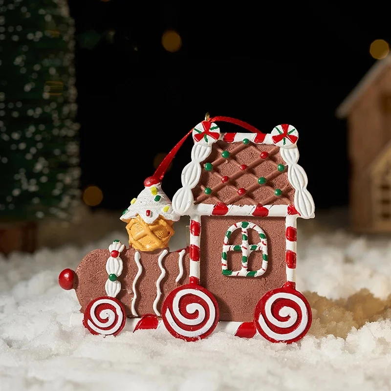 Gingerbread Decor Resin Train Engine House Figurines Pendant Christmas Tree Mini Handicrafts Indoor Wall Decoration Props