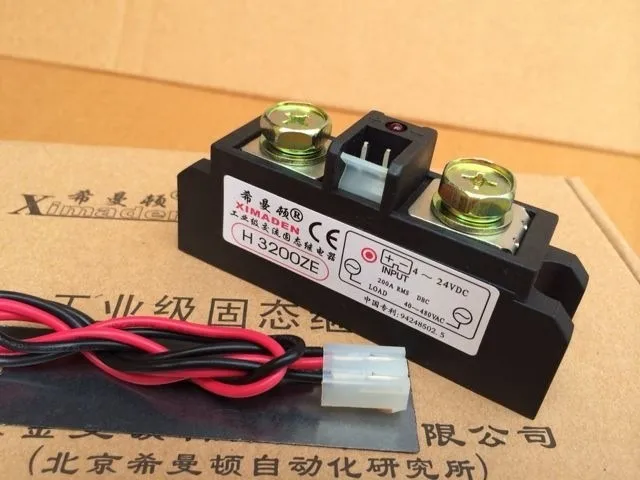 

Industrial Grade Solid State Relay H3200ZE H3200PE 200A H3200Z