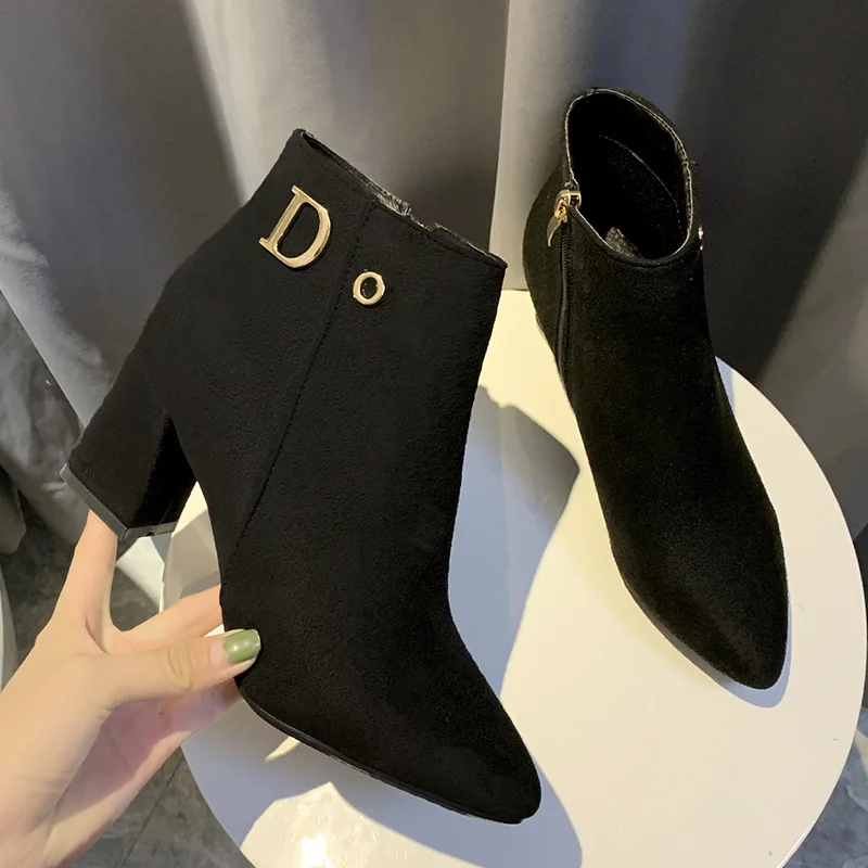Autumn and Winter Martin Boots New Women Shoes Pointed Square Heel Short Boots Anti Slip Women Boots Fashion Platform Boots