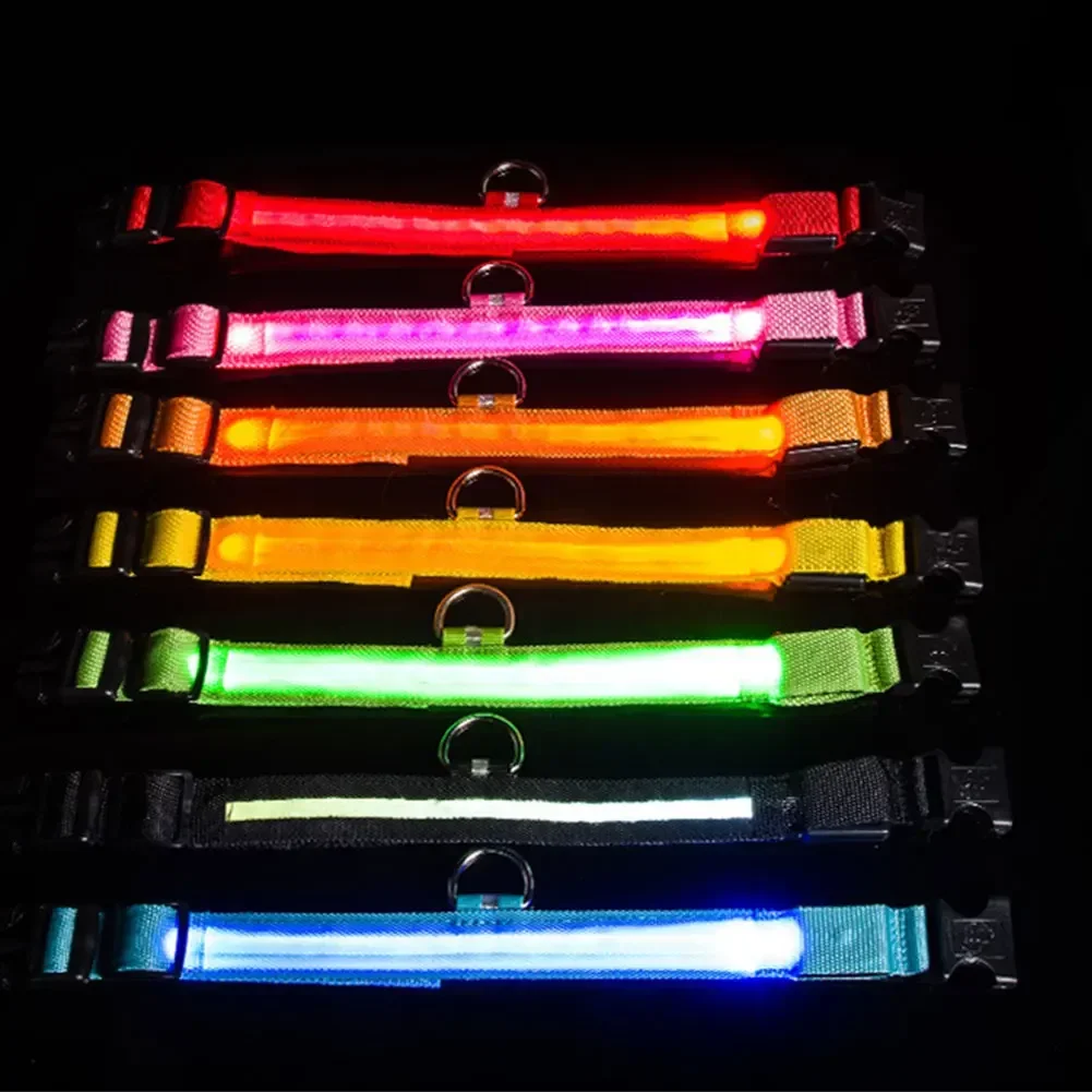 USB 충전식 번쩍이는 LED 개 목걸이, 빛나는 개 목걸이, 사랑하는 개가 밤에 보이도록