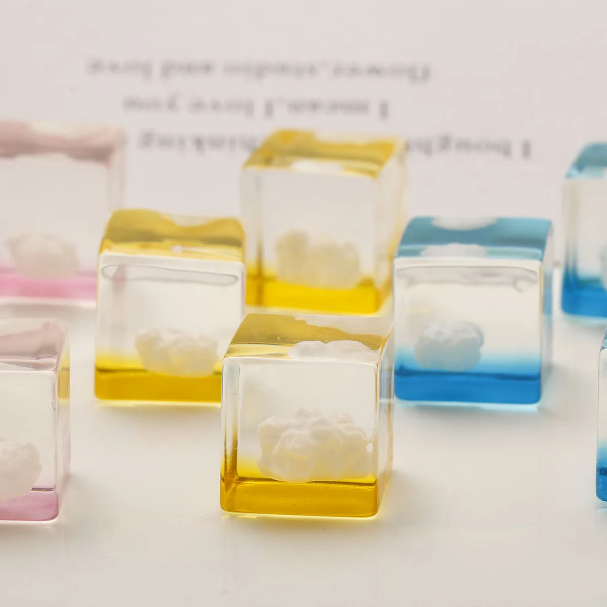 

DIY Jewelry Findings 20pcs 16mm Transparent Colorful Cube Geometry Beading Material Resin Plastic Cabochons Ornament Accessory