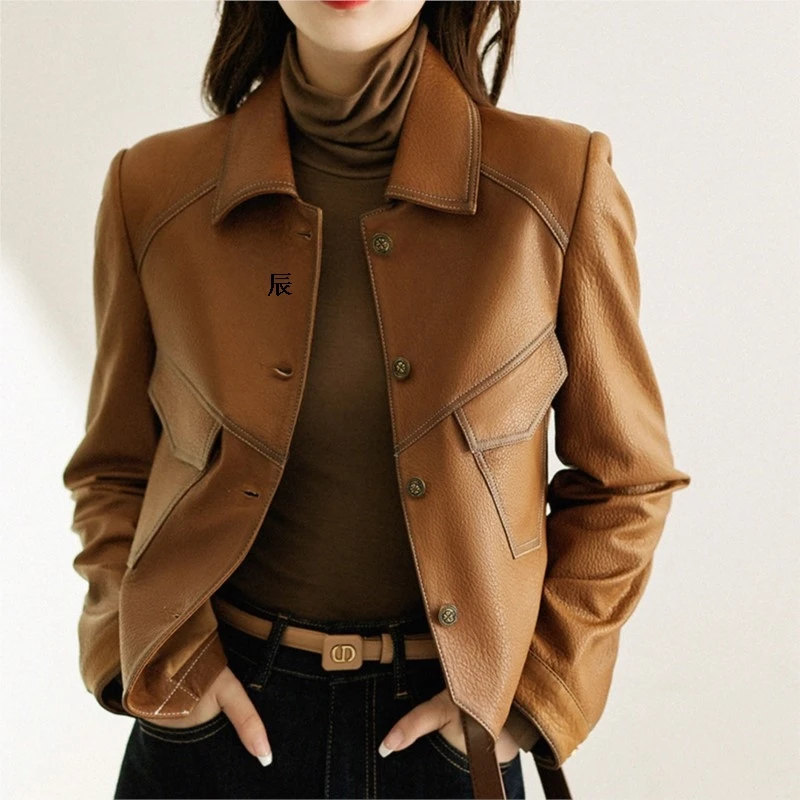

Женская коричневая кожаная куртка на весну и осень, верхняя одежда из искусственной кожи с отложным воротником, модный однобортный Топ, Короткое облегающее мотоциклетное кожаное пальто