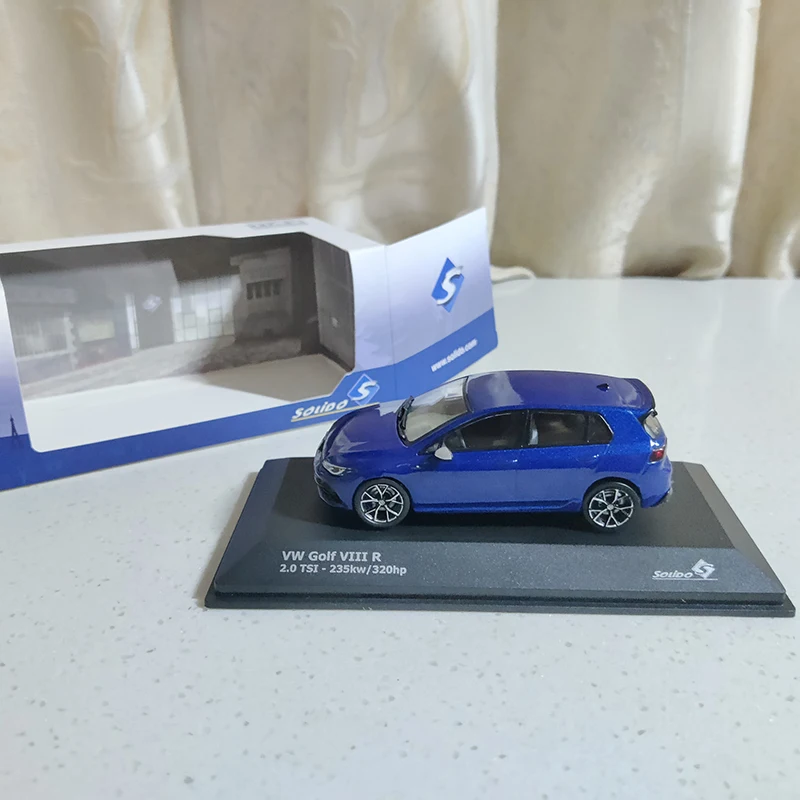 1:43 Scale 2021 Golf VIII R MK8 Alloy Car Model Toy Diecast - Main Image