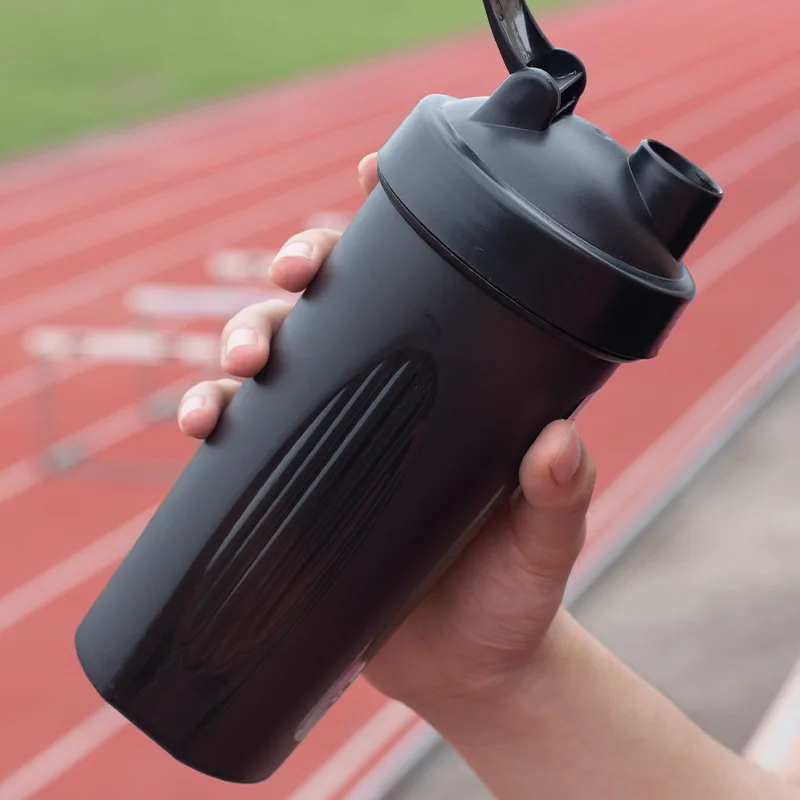 600ml shaker bottle Protein Powder Shaker Bottle Leak Proof Water Bottle for Gym Fitness Training Sport Shaker Mixing Cup with Scale Portable